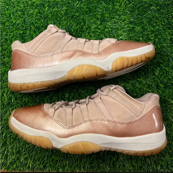 Air Jordan 11 XI Retro Low Rose Gold - Picture 3 of 12